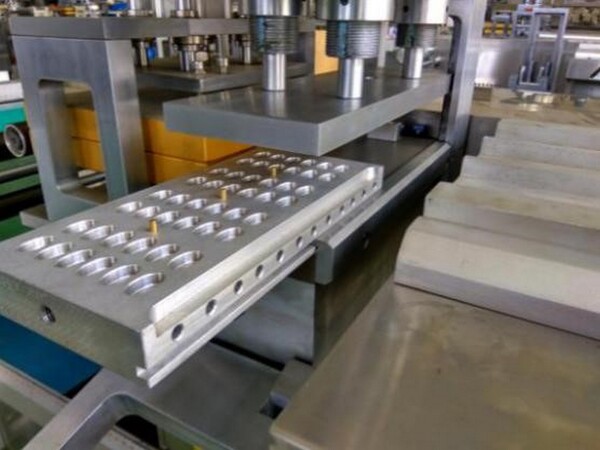 3#6081 Macchina per il riempimento di capsule in vendita - foto 6