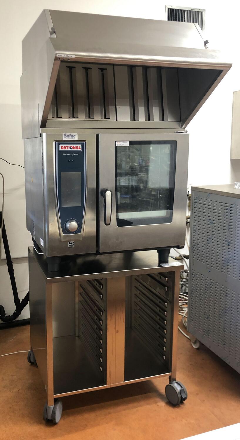 Lot Rational oven