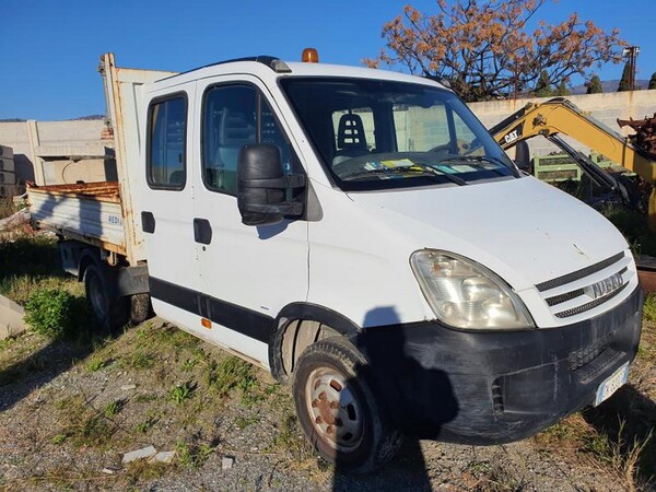 2#6105 Autocarro Iveco 35 in vendita - foto 2