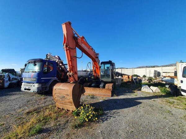 5#6105 Escavatore Hitachi in vendita - foto 1