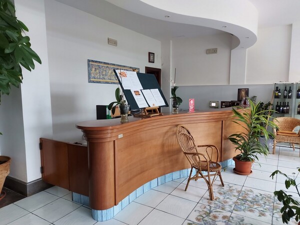 Attrezzature bar e ristoranti in vendita