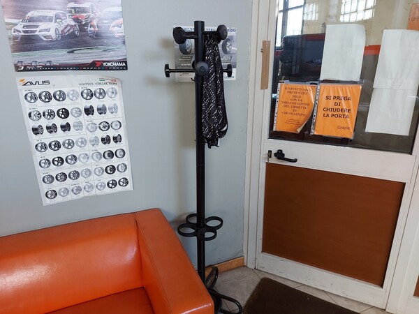 1#6107 Attrezzature da officina e gomme Michelin in vendita - foto 14