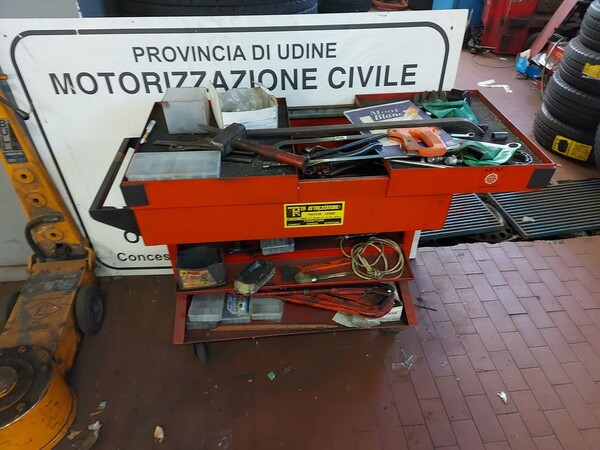 1#6107 Attrezzature da officina e gomme Michelin in vendita - foto 60