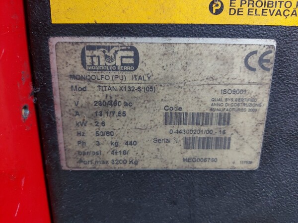 1#6107 Attrezzature da officina e gomme Michelin in vendita - foto 78