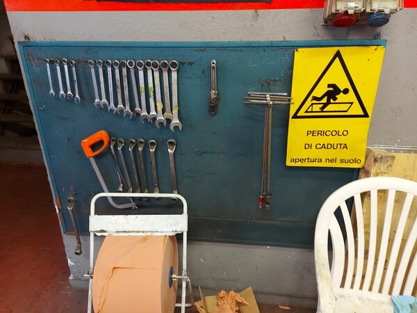 1#6107 Attrezzature da officina e gomme Michelin in vendita - foto 93