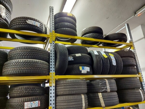 1#6107 Attrezzature da officina e gomme Michelin in vendita - foto 106