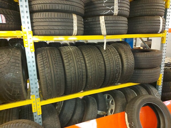 1#6107 Attrezzature da officina e gomme Michelin in vendita - foto 108
