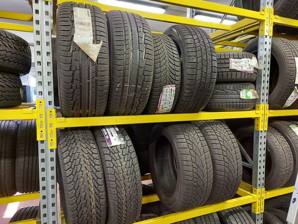 1#6107 Attrezzature da officina e gomme Michelin in vendita - foto 111