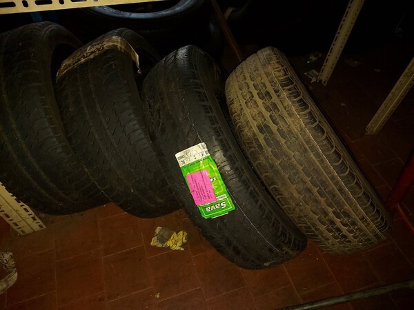 1#6107 Attrezzature da officina e gomme Michelin in vendita - foto 120