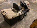 Image 9 - Twin Cut Castelgarden ride-on mower - Lot 47 (Auction 6109)