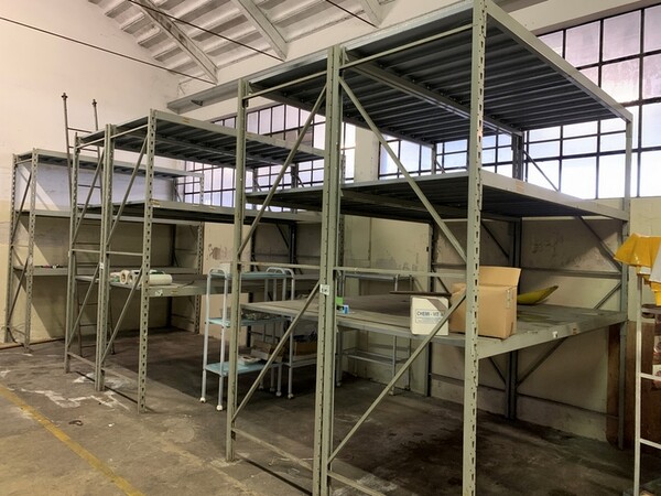 Logistica in vendita