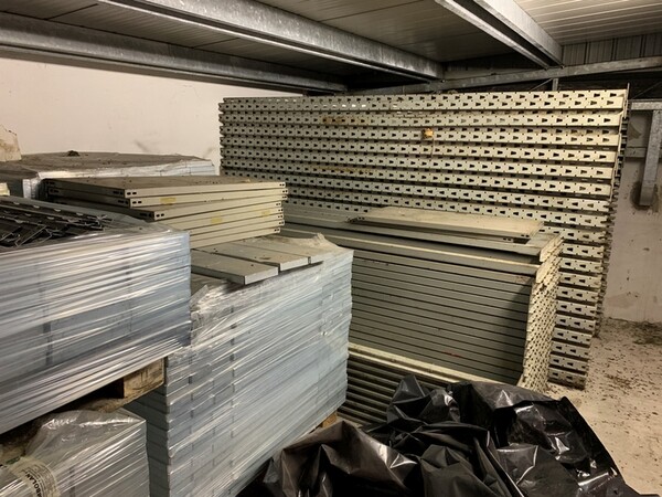 Logistica in vendita