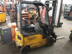 Carrello elevatore Om - Lotto 3 (Asta 6113)