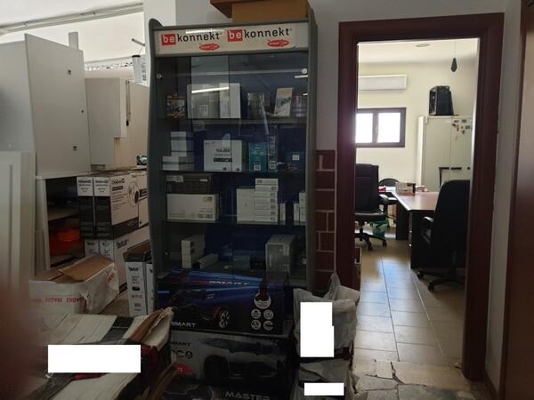 1#6117 Attrezzature elettroniche e prodotti per telefonia in vendita - foto 9