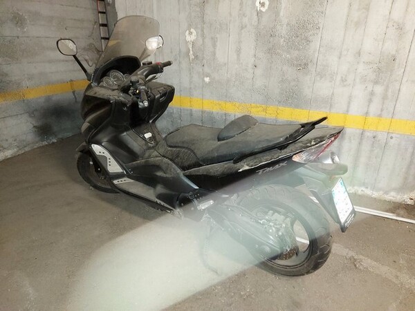 1#6119 Motociclo Yamaha T- MAX in vendita - foto 2