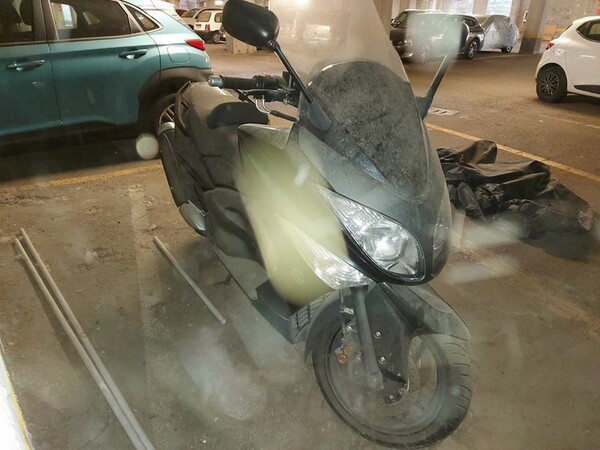 1#6119 Motociclo Yamaha T- MAX in vendita - foto 10