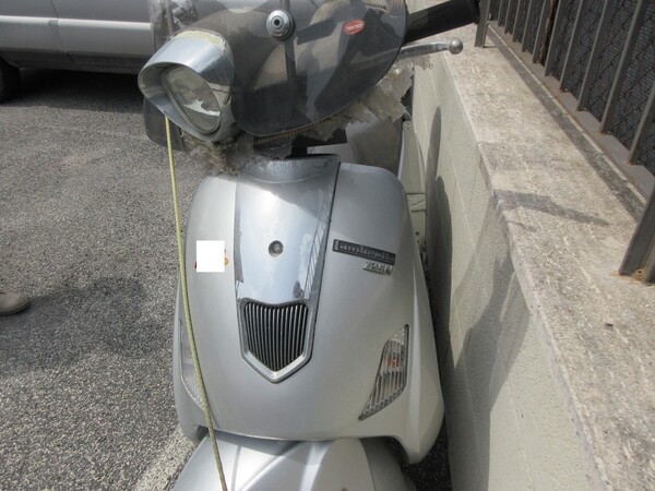 1#6120 Autocarro Mercedes e Motociclo Lambretta in vendita - foto 6