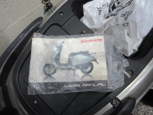 1#6120 Autocarro Mercedes e Motociclo Lambretta in vendita - foto 11