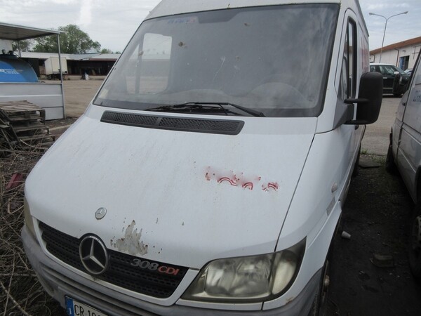 1#6120 Autocarro Mercedes e Motociclo Lambretta in vendita - foto 22