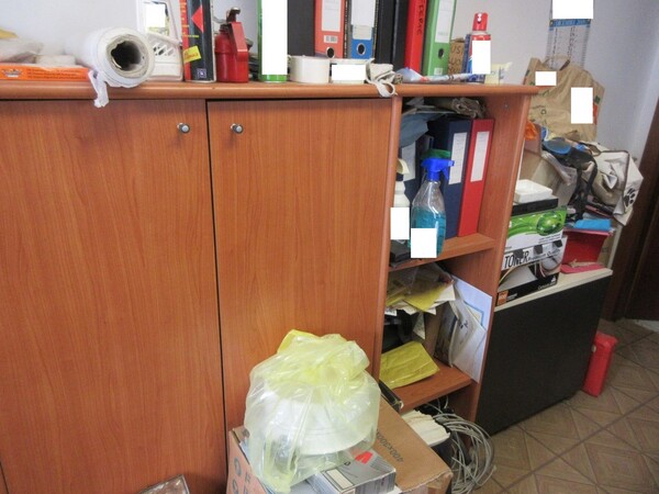 2#6120 Arredi da ufficio e periferiche in vendita - foto 2