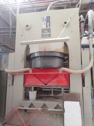 B T Nassetti presses - Lot 0 (Auction 6122)