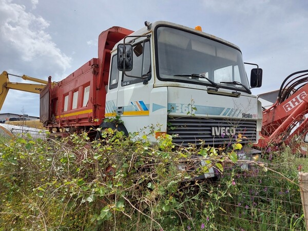 Autocarri in vendita