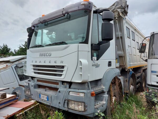 Autocarri in vendita