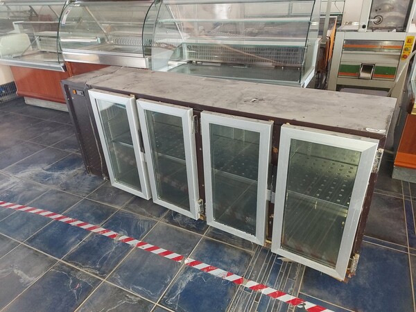 Attrezzature bar e ristoranti in vendita