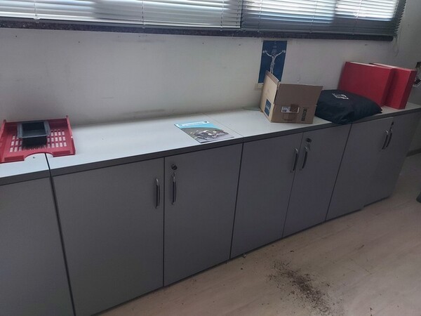 1#6138 Arredi ed attrezzature da ufficio in vendita - foto 4