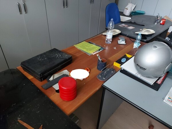 1#6138 Arredi ed attrezzature da ufficio in vendita - foto 25