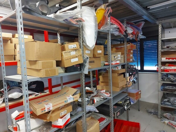 4#6138 Ricambi e accessori per moto Ferodo e Yamaha in vendita - foto 5