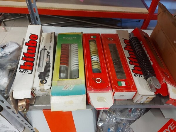 4#6138 Ricambi e accessori per moto Ferodo e Yamaha in vendita - foto 100