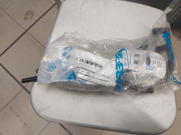4#6138 Ricambi e accessori per moto Ferodo e Yamaha in vendita - foto 116