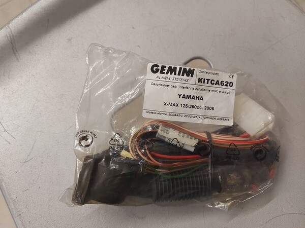 4#6138 Ricambi e accessori per moto Ferodo e Yamaha in vendita - foto 140