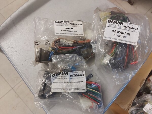 4#6138 Ricambi e accessori per moto Ferodo e Yamaha in vendita - foto 142