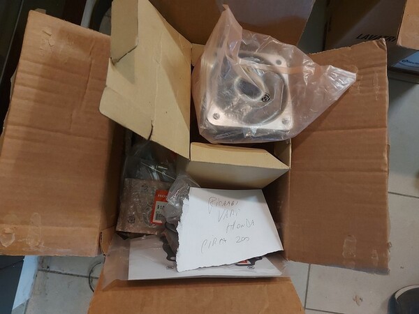 4#6138 Ricambi e accessori per moto Ferodo e Yamaha in vendita - foto 253