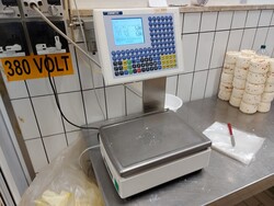 Zenit Cely e Caven scales - Lot 4 (Auction 6139)