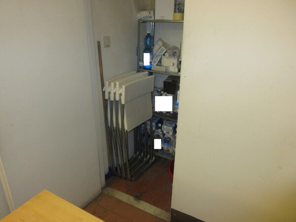 1#6140 Arredamento da ufficio in vendita - foto 51