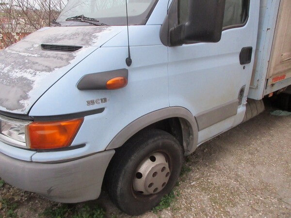 3#6143 Furgone Iveco in vendita - foto 1