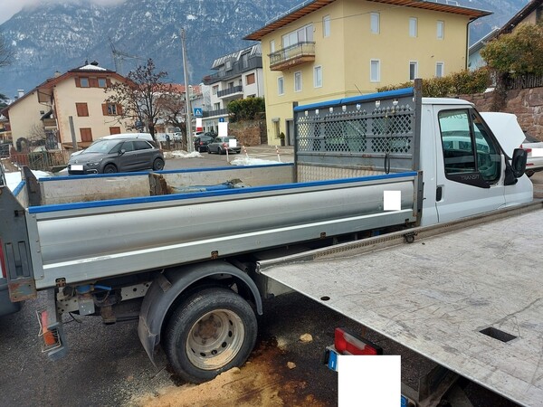 2#6148 Autocarro Ford Transit con cassone scarrabile in vendita - foto 3
