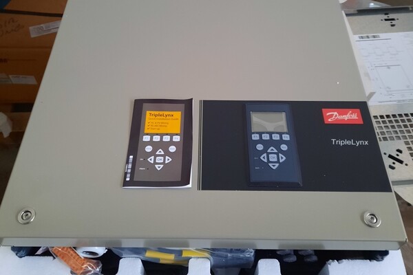 4#6149 Inverter fotovoltaici e materiale elettrico in vendita - foto 2