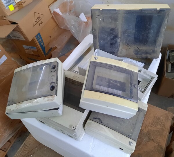4#6149 Inverter fotovoltaici e materiale elettrico in vendita - foto 6