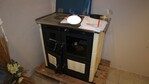 Image 1 - Lincar stove - Lot 72 (Auction 6151)