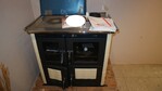Image 2 - Lincar stove - Lot 72 (Auction 6151)