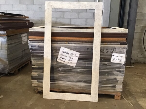 3#6154 Cornici in legno per quadri e specchi in vendita - foto 1