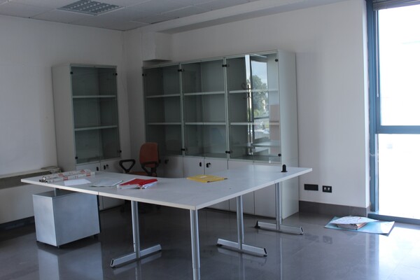 2#6155 Mobili e arredi da ufficio in vendita - foto 6