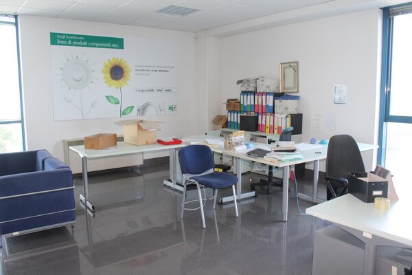 2#6155 Mobili e arredi da ufficio in vendita - foto 22