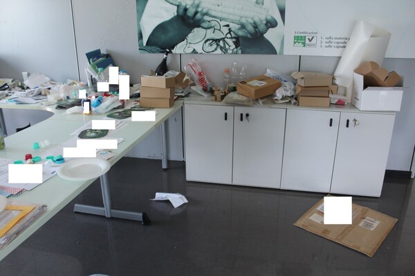 2#6155 Mobili e arredi da ufficio in vendita - foto 31