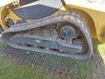 Image 8 - Komatsu CK25 skid-steer loader - Lot 14 (Auction 6166)