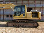 Image 3 - Komatsu PC210 excavator - Lot 9 (Auction 6166)
